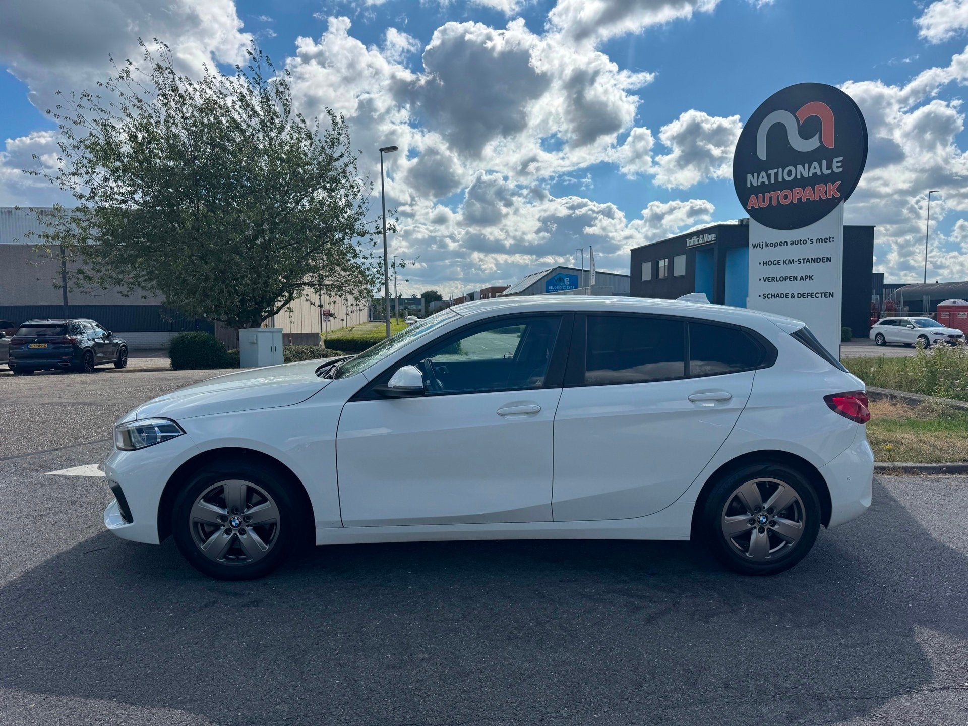 BMW 1-serie | 2022 | 116i Business Edition | APK | Virtual C, Auto's, Gebruikt, Wit, Origineel Nederlands, Bedrijf