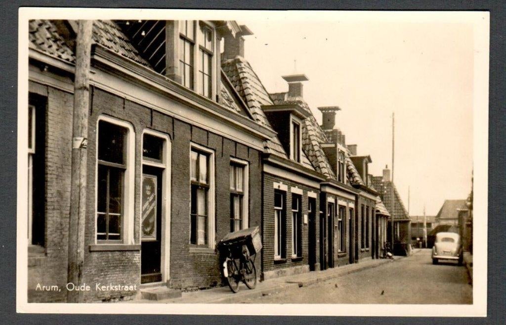 Oude Ansicht - Arum - Oude Kerkstraat - Frl., Ophalen of Verzenden, 1940 tot 1960, Ongelopen, Friesland