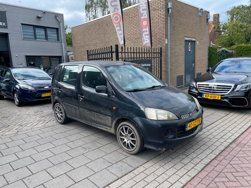Daihatsu Young RV 1.3-16V VTi Sport Trekhaak NAP APK, Auto's, Daihatsu, Stof, Gebruikt, 31 €/maand, 4 cilinders