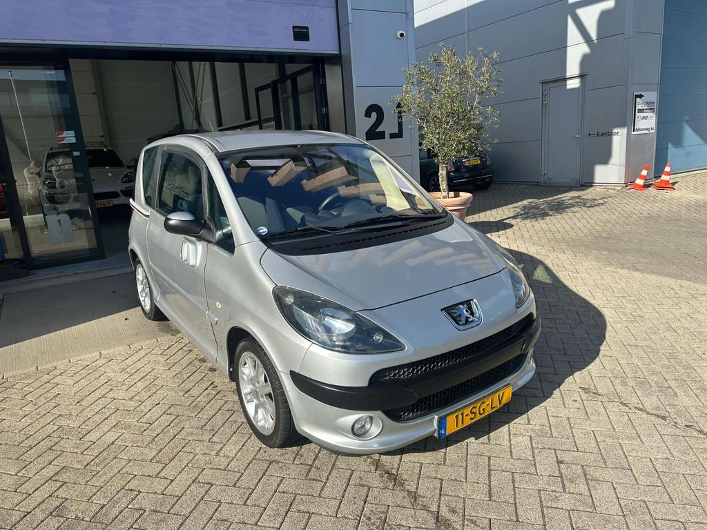 Peugeot 1007 1.6-16V Sporty Automaat! NAP! NAVI! INRUIL MOLG, Auto's, Peugeot, Gebruikt, 4 cilinders, 4 stoelen, Bedrijf