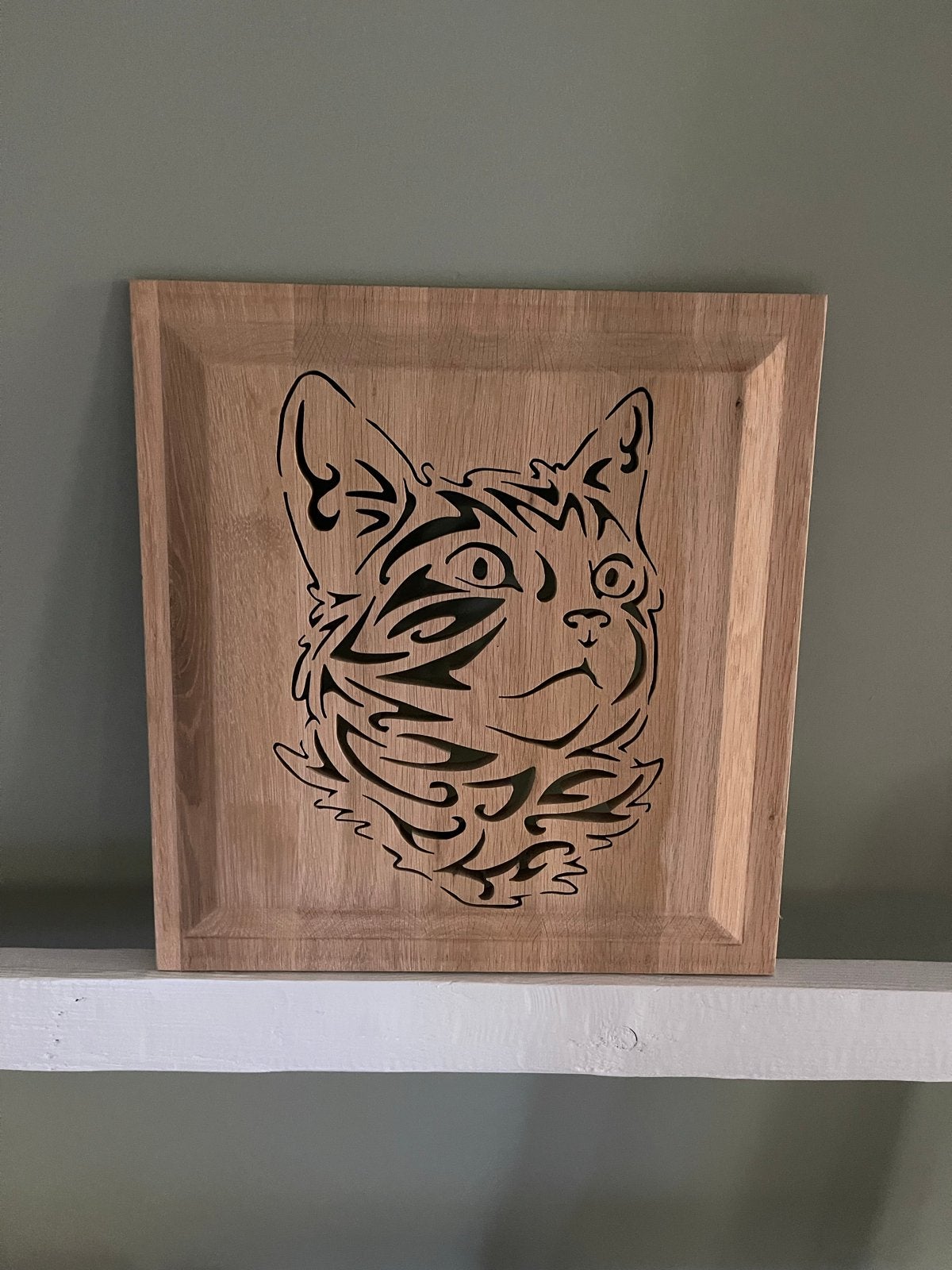Britse korthaar eikenhouten schilderij hand uitgezaagd, Ophalen of Verzenden, Wanddecoratie, 20 - 50 cm, Hout
