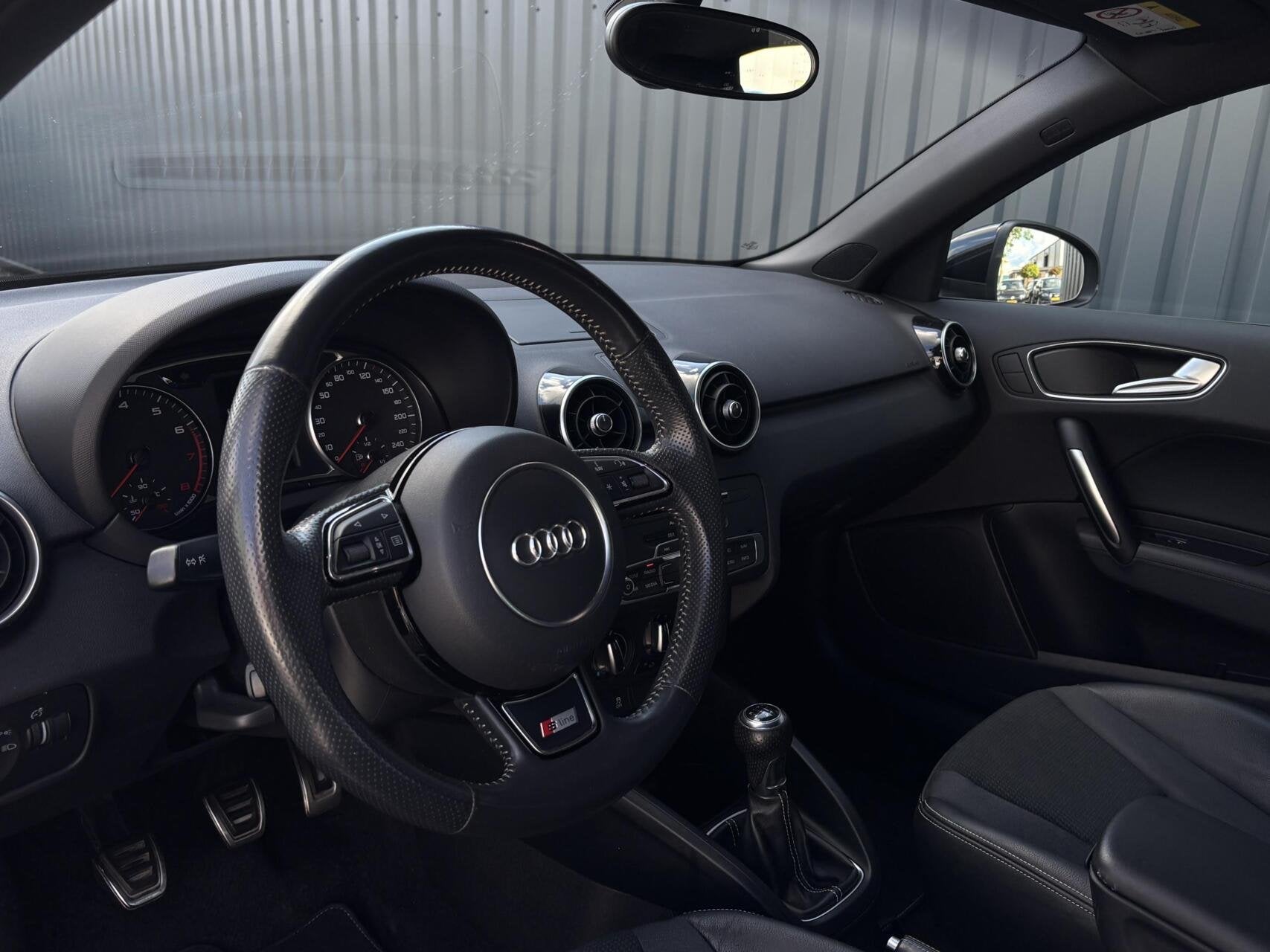 Audi A1 Sportback 1.0 TFSI Sport S line Edition cruise bluet, Voorwielaandrijving, Euro 6, 95 pk, Zwart