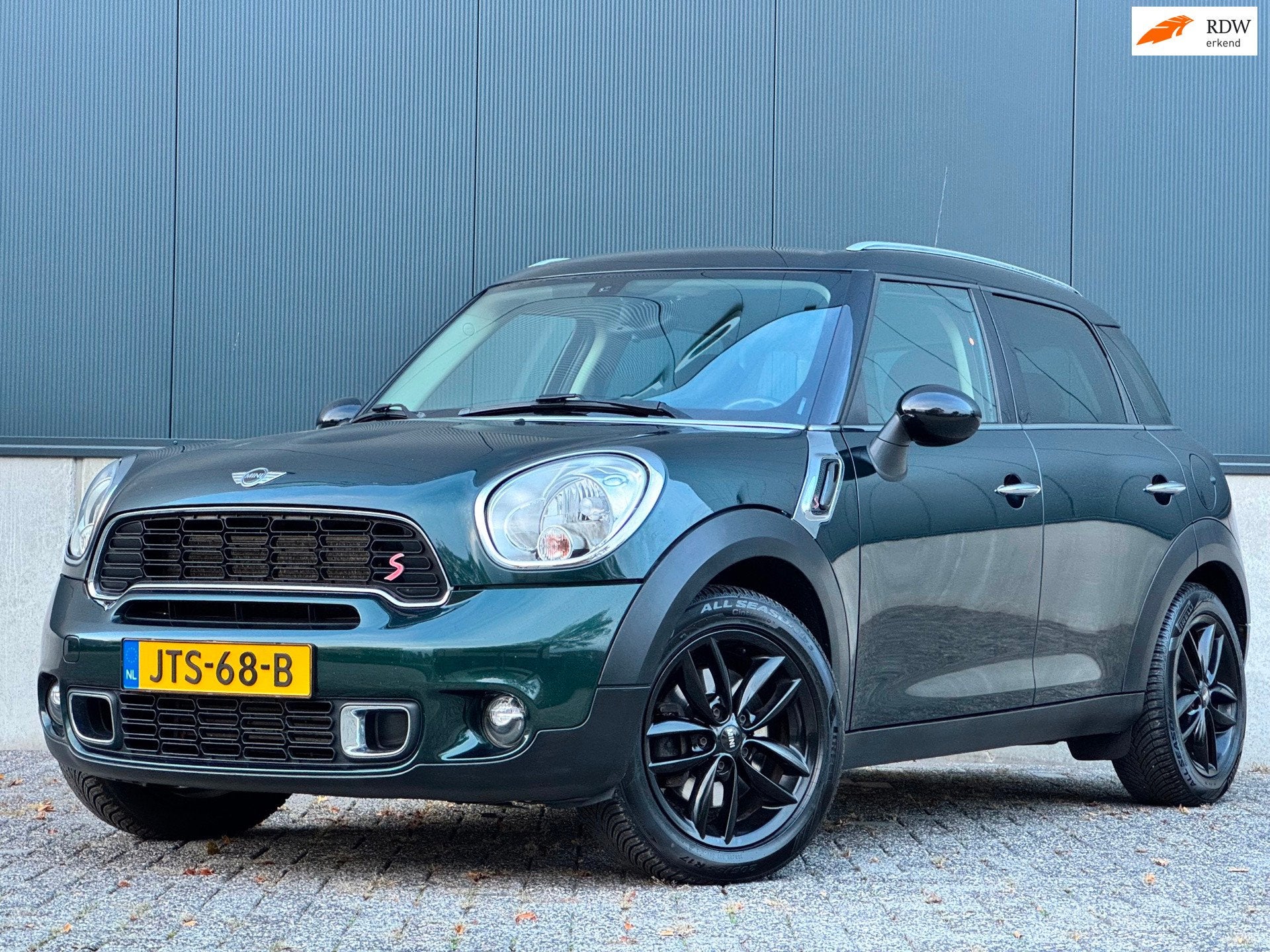 Mini Countryman 1.6 Cooper S Chili 184PK|PDC|LEDER|STOELVERW, Auto's, Voorwielaandrijving, Gebruikt, 750 kg, Leder en Stof
