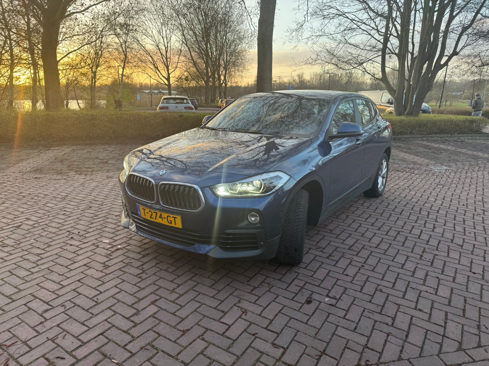 BMW X2 Sdrive20i 192pk Aut 2018 Blauw/ruilen mag zuing auto, Auto's, 1998 cc, X2, 1800 kg, Zwart