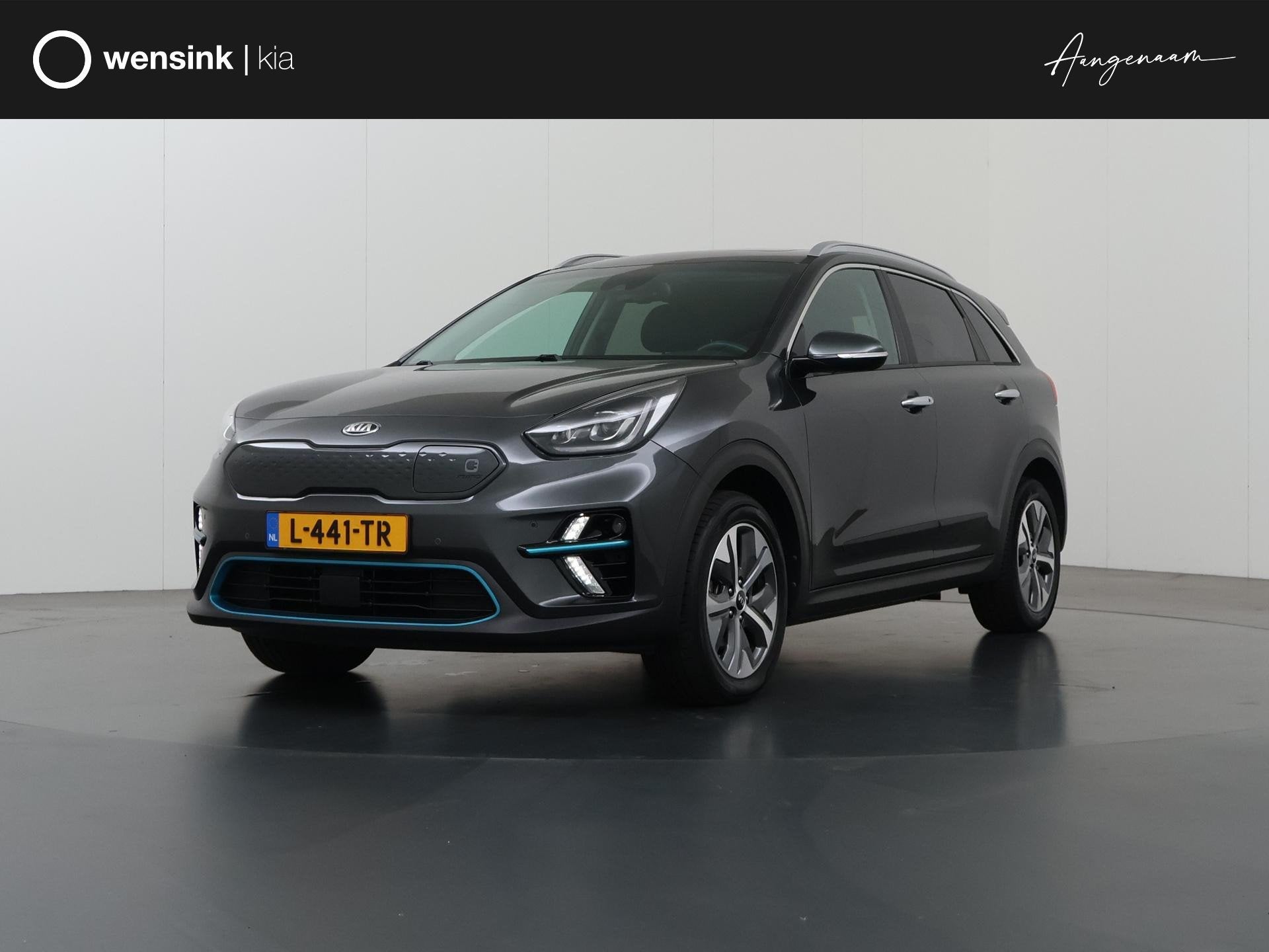 Kia e-Niro DynamicPlusLine 64 kWh | Schuifdak | Stoel/Stuurv, Gebruikt, 1712 kg, Leder en Stof, Origineel Nederlands