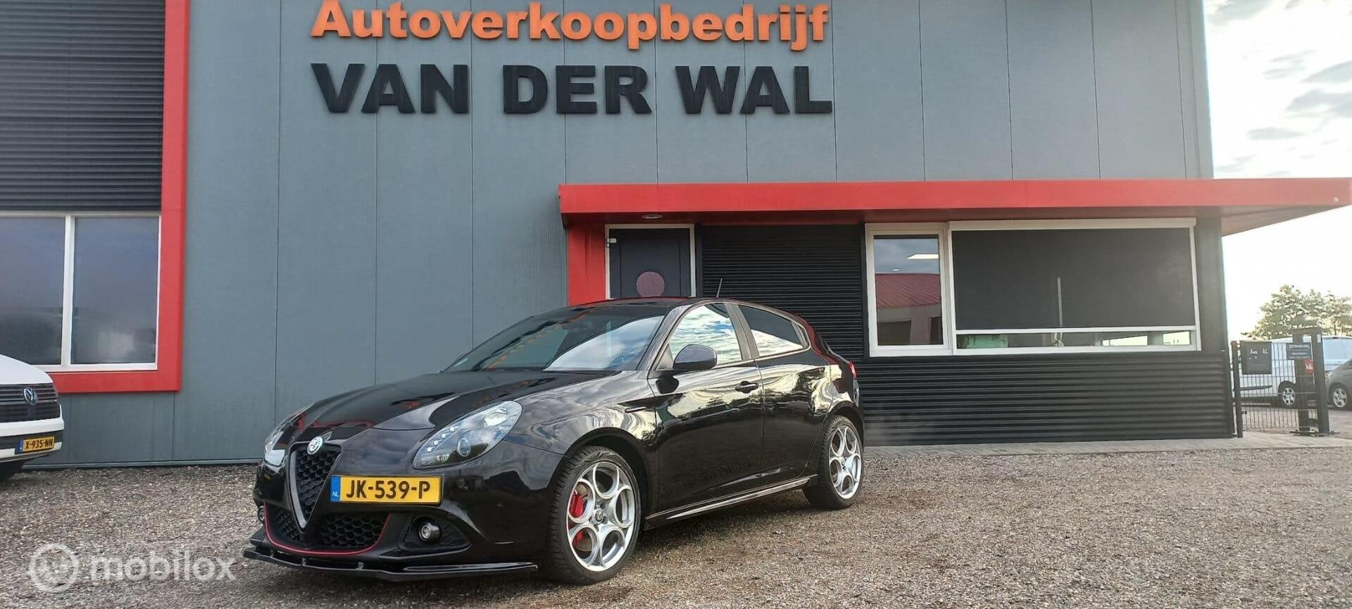 Alfa Romeo Giulietta 1.4 Turbo MultiAir Super, Auto's, Euro 6, 4 cilinders, Zwart, Origineel Nederlands