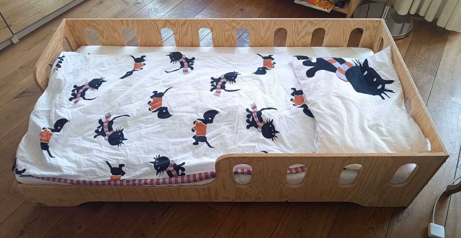 Motessori bed 160x80 cm New!, Ophalen, Zo goed als nieuw, 180 cm of meer, 85 tot 100 cm