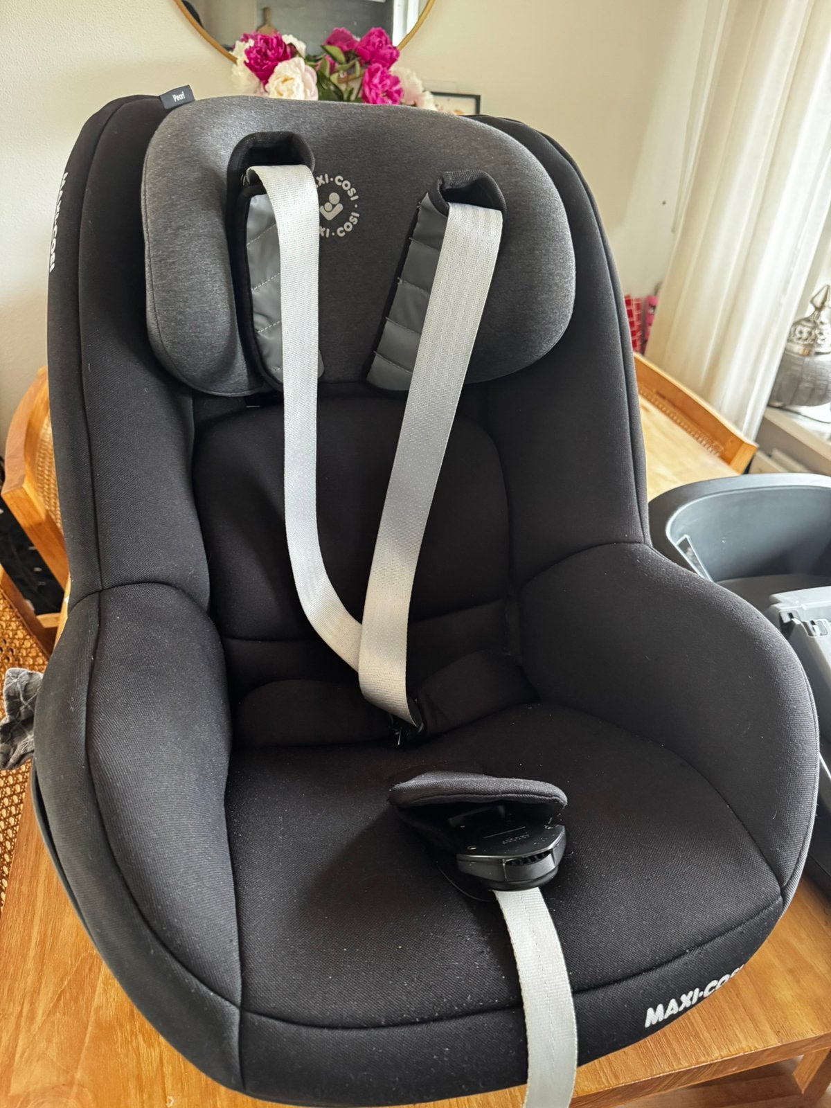 Perfect schone Maxi-Cosi Pearl autostoel met FamilyFix base, Kinderen en Baby's, Autostoeltjes, 9 t/m 18 kg, Slaapstand, Ophalen of Verzenden