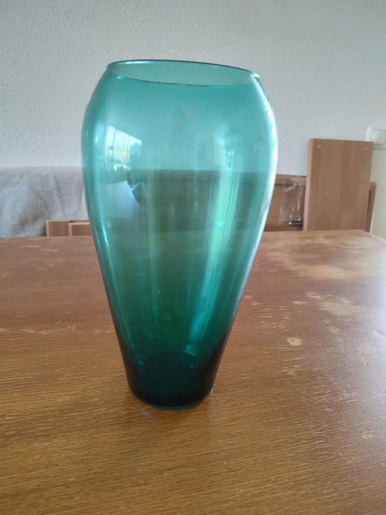 Mooie turquoise glazen vaas uit Toscane - Made in Italy, Huis en Inrichting, Woonaccessoires | Vazen, Ophalen
