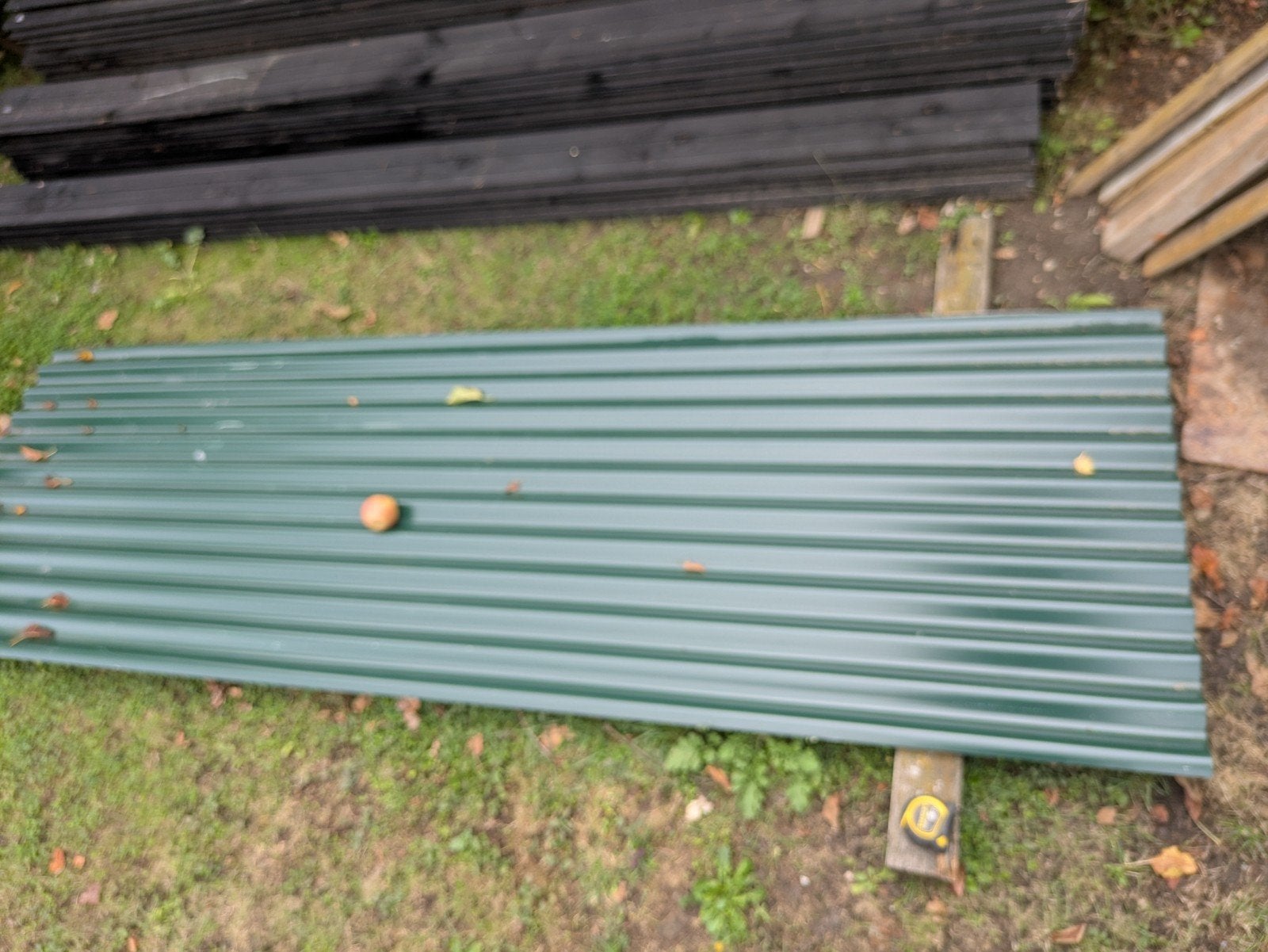 gezocht: 2 metalen golfplaten, Doe-het-zelf en Verbouw, Ophalen, Overige kleuren, 5 tot 10 m², Golfplaat