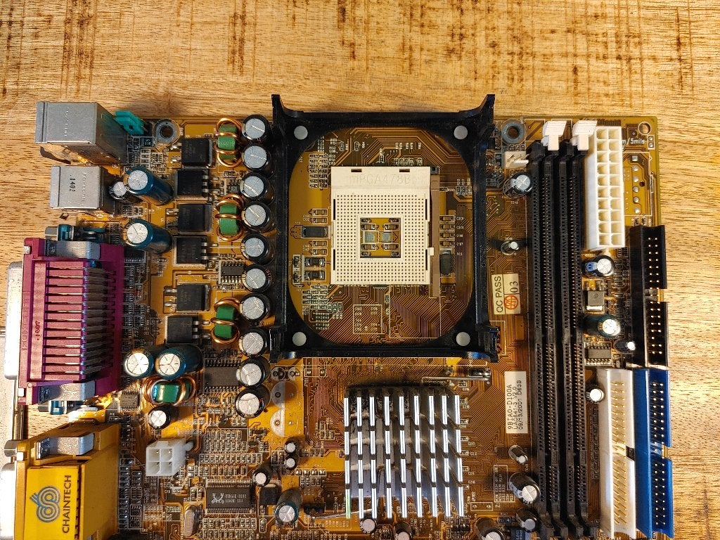 Chaintech 9BIA0-D100A Socket 478 mATX Moederbord, Overige soorten, Socket 478, Refurbished, Ophalen of Verzenden