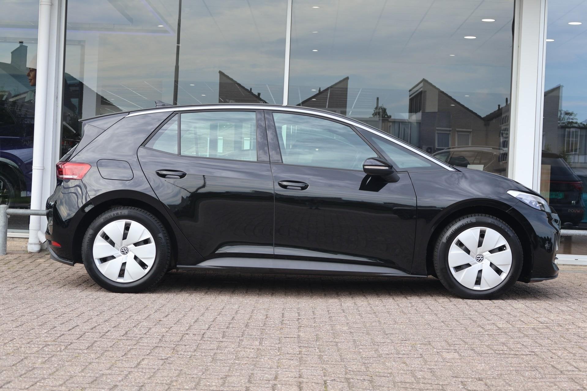 Volkswagen ID.3 170pk Pure Oranje Edition 52 kWh | SoH 98% |, Automaat, ID.3, Zwart, Origineel Nederlands