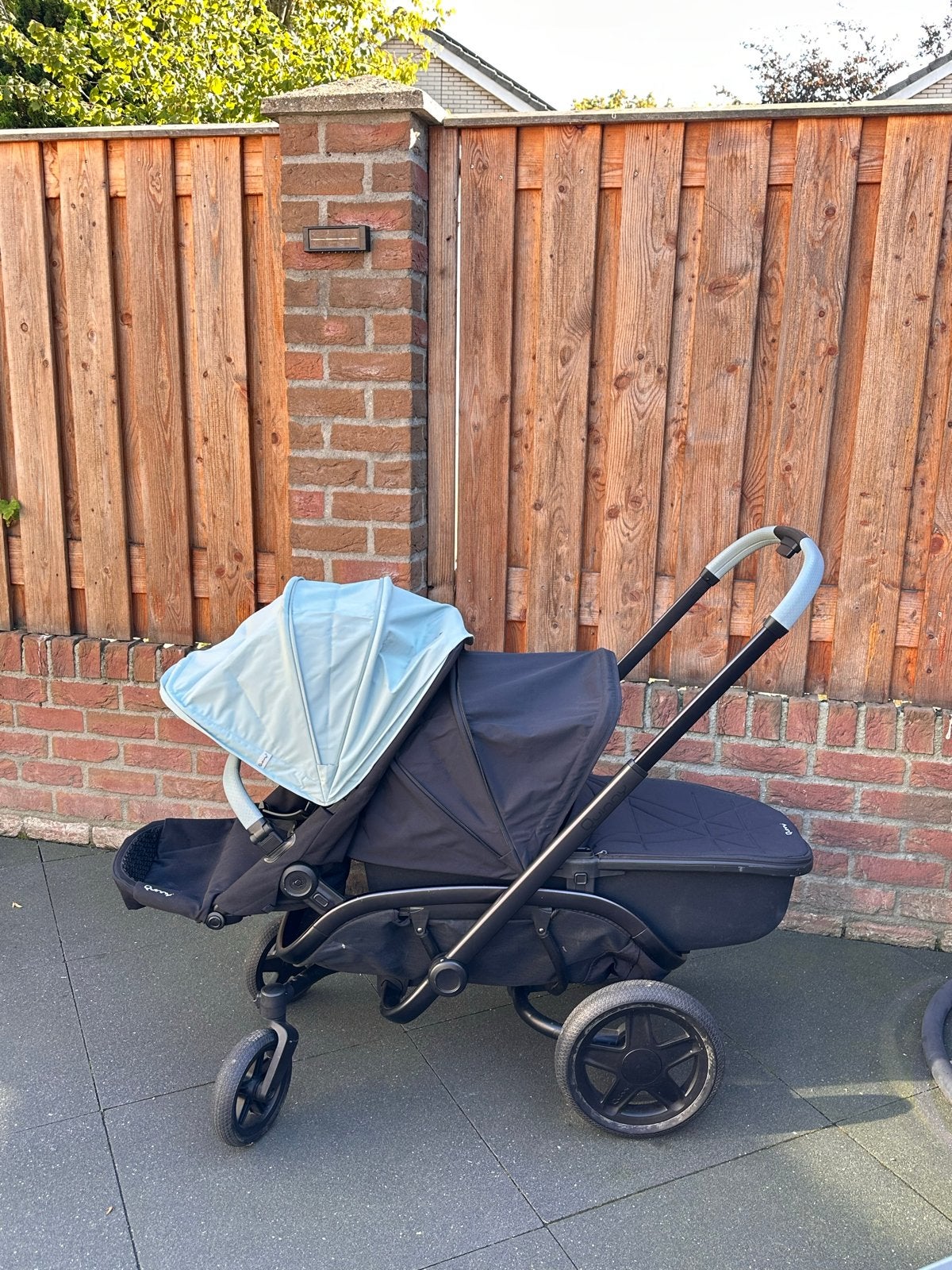 Quinny Hubb kinderwagen combiwagen met reiswieg en zitje, Ophalen, Quinny, Zo goed als nieuw, Combiwagen