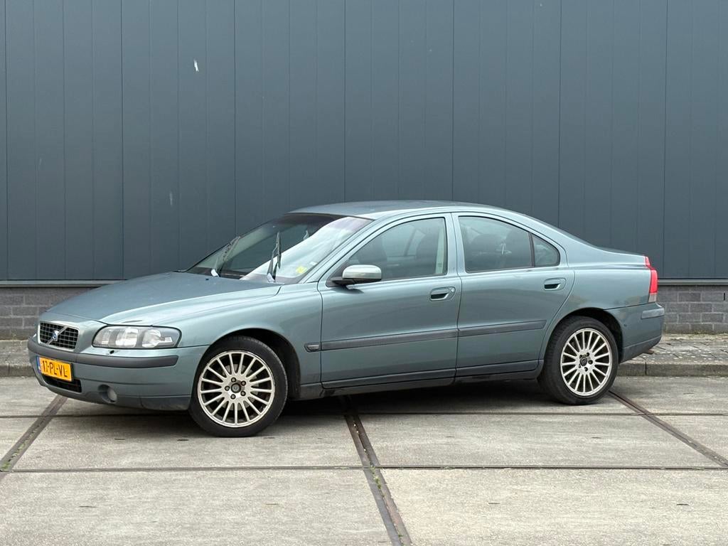 Volvo S60 2.4 140PK 2004 Groen apk nieuw!, Voorwielaandrijving, 1442 kg, S60, 1600 kg