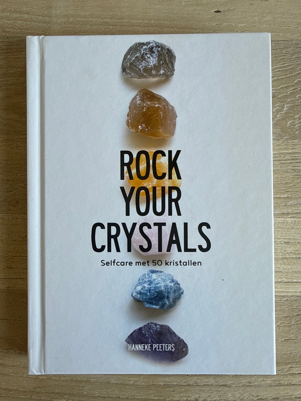 Rock Your Crystals: Selfcare met 50 kristallen, Ophalen of Verzenden, Zo goed als nieuw, Spiritualiteit algemeen, Instructieboek
