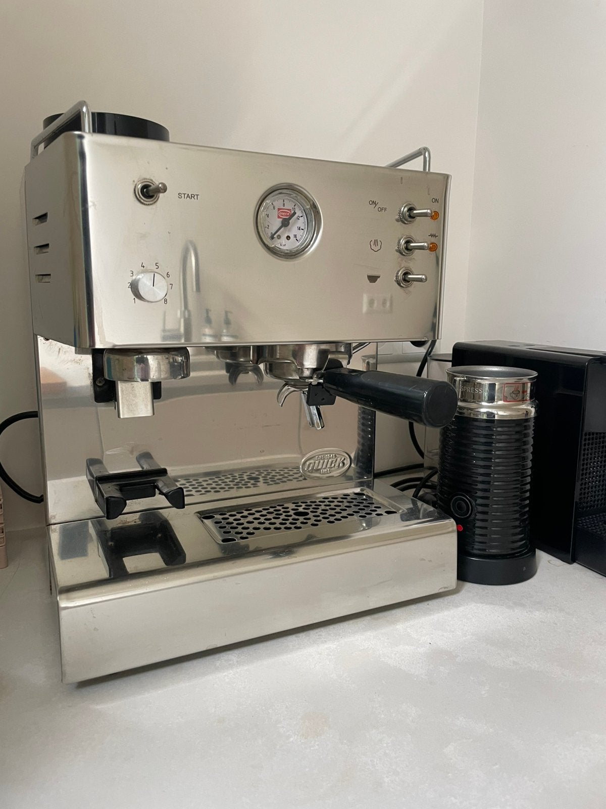 Quickmill 3035 - Pistonmachine met Geïntegreerde Koffiemolen, Witgoed en Apparatuur, Ophalen, Gebruikt, Espresso apparaat, Koffiebonen