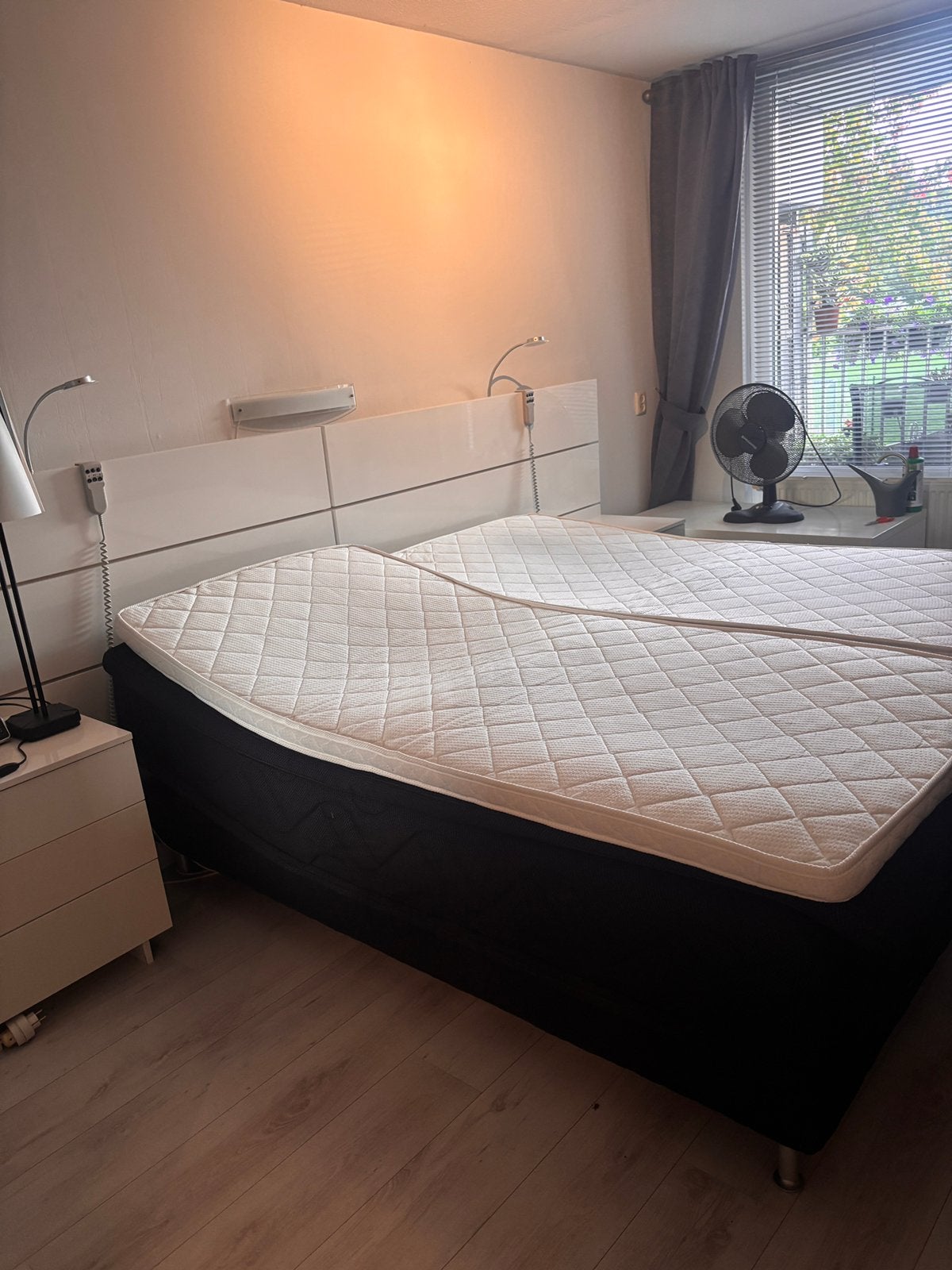 Boxspring  compleet. Elektrisch., Ophalen, Gebruikt, Tweepersoons, 180 cm