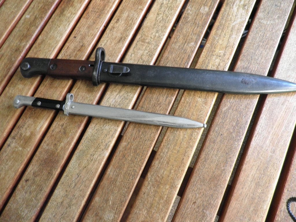 oude kleine bajonet metaal L 27 cm, Ophalen of Verzenden, Landmacht, Overige gebieden, Mes of Dolk