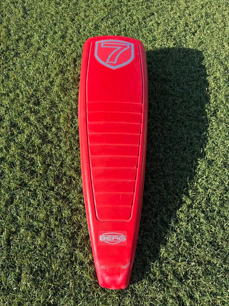 Berg skelter front spoiler rood met nummer 7, Ophalen, Gebruikt, Berg
