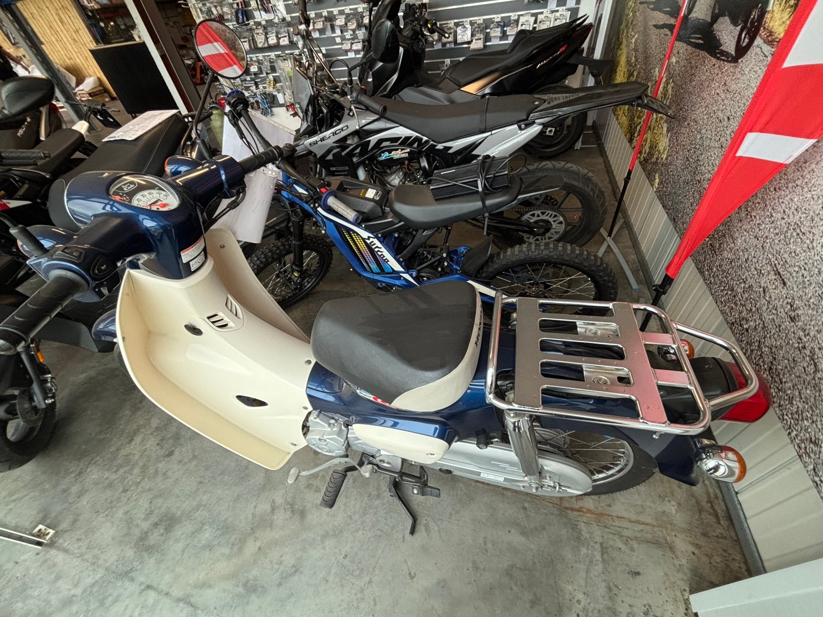 Honda Super Cub C 50Nieuwstaat, Fietsen en Brommers, Ophalen, Overige modellen, Maximaal 45 km/u, 49 cc