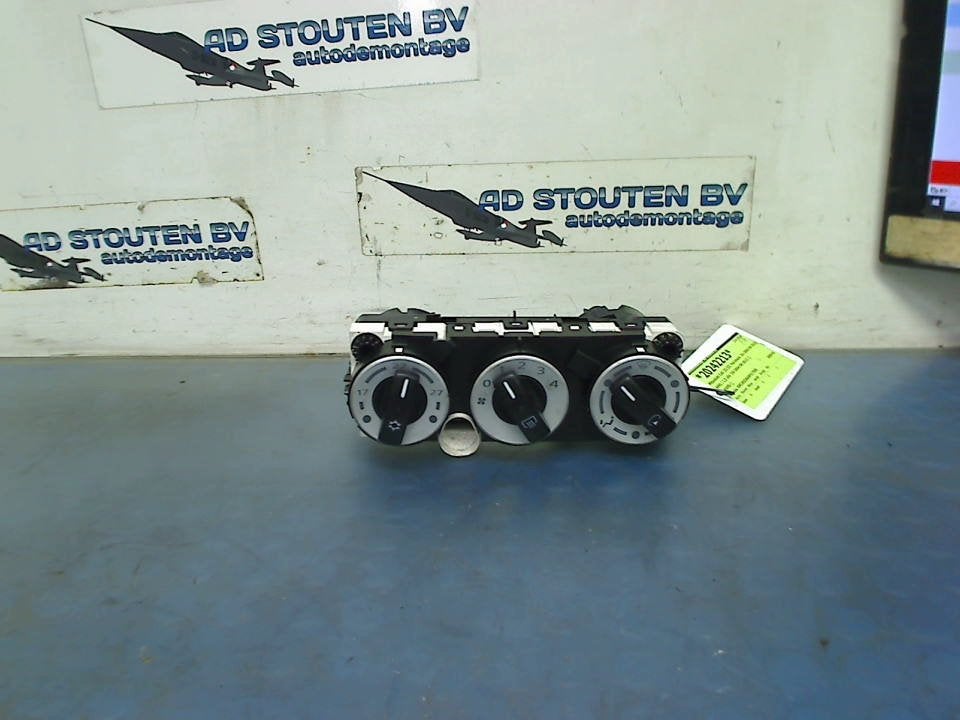 Bedieningspaneel Verwarming Mitsubishi Colt (Z2/Z3) 69668304, Auto-onderdelen, Gebruikt, Info@mitsubishi-motors.de, Mitsubishi