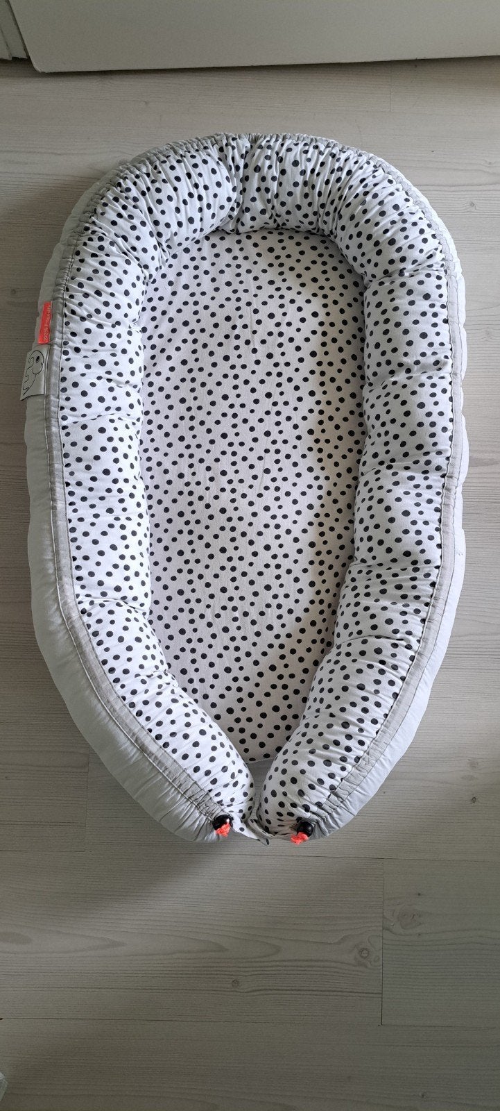 Done by Deer babynestje met stippenpatroon, Ophalen, Overige typen