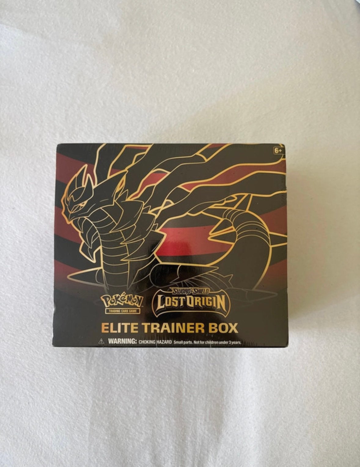 Lost Origin ETB, Ophalen of Verzenden, Zo goed als nieuw, Boosterbox, Foil
