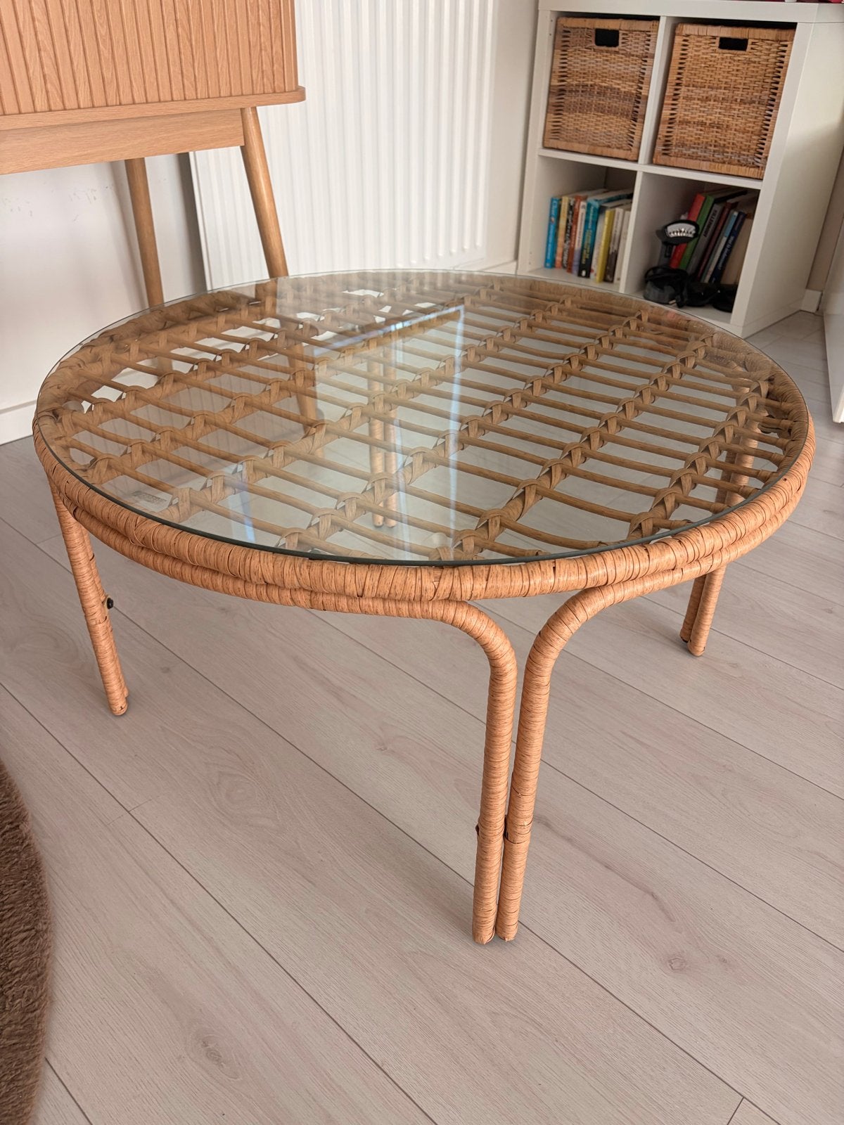 Rotan salontafel met glazen blad - Rond, Huis en Inrichting, Ophalen, Overige materialen, Gebruikt, Rond