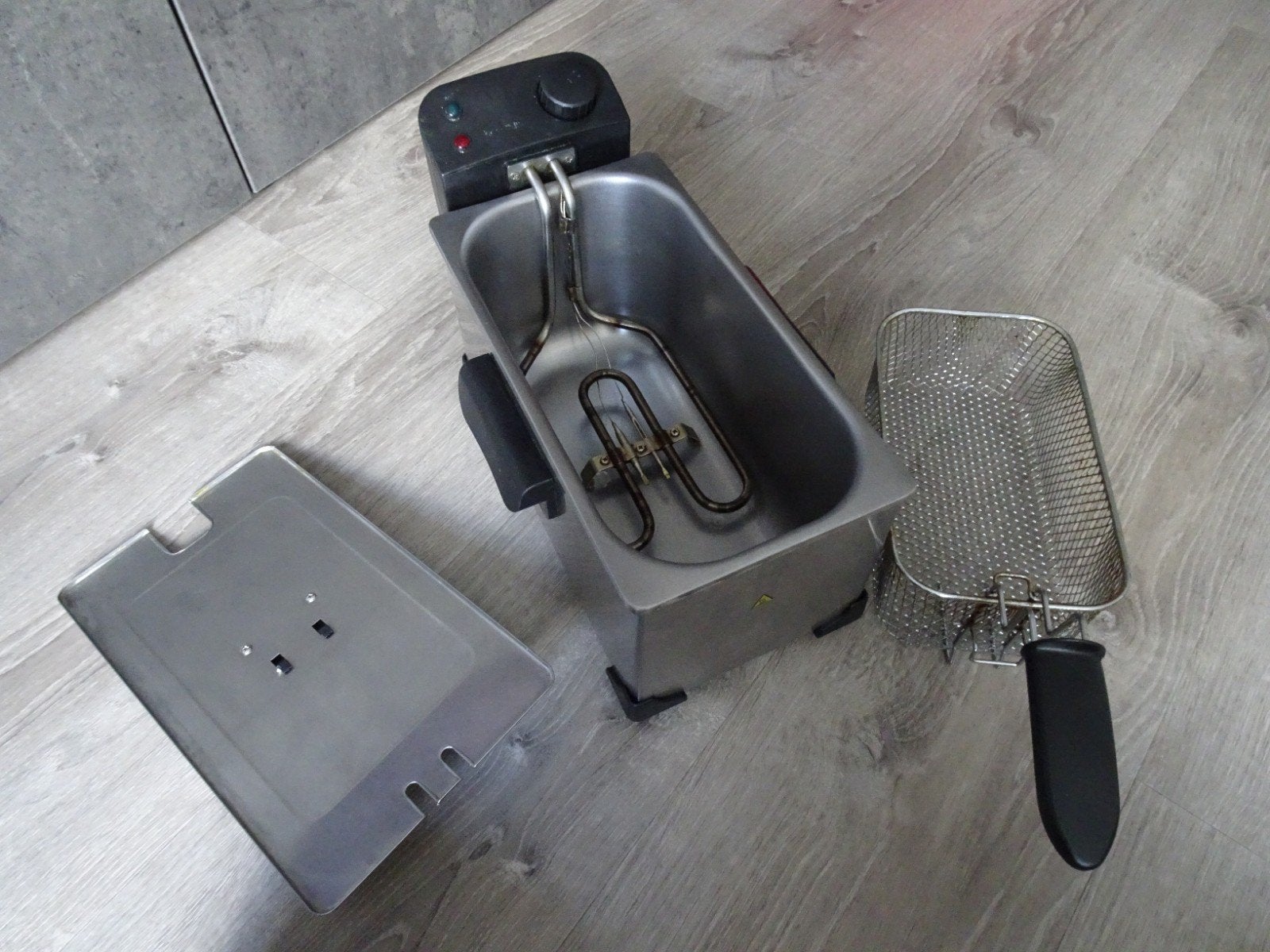 FRITUURPAN 3L (in zeer nette staat/schoon), Witgoed en Apparatuur, Frituurpannen, 2 tot 3 liter, Ophalen of Verzenden, Gebruikt