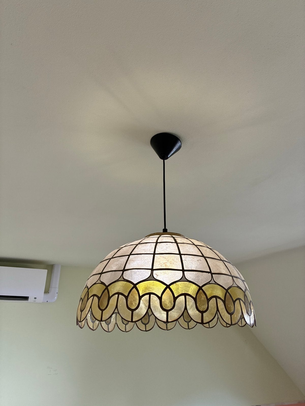 Bijzondere vintage hanglamp - Tiffany stijl, Huis en Inrichting, Lampen | Hanglampen, Ophalen, Gebruikt, Overige materialen, E27 (groot)