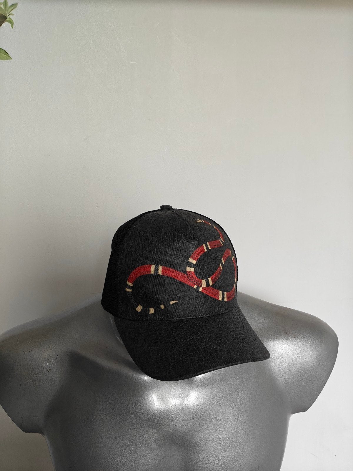 Gucci Pet met Slangprint en GG-patroon, Kleding | Heren, Hoeden en Petten, Ophalen of Verzenden, Pet, Zo goed als nieuw, 58 of 59 cm (L, 7¼ of ⅜ inch)