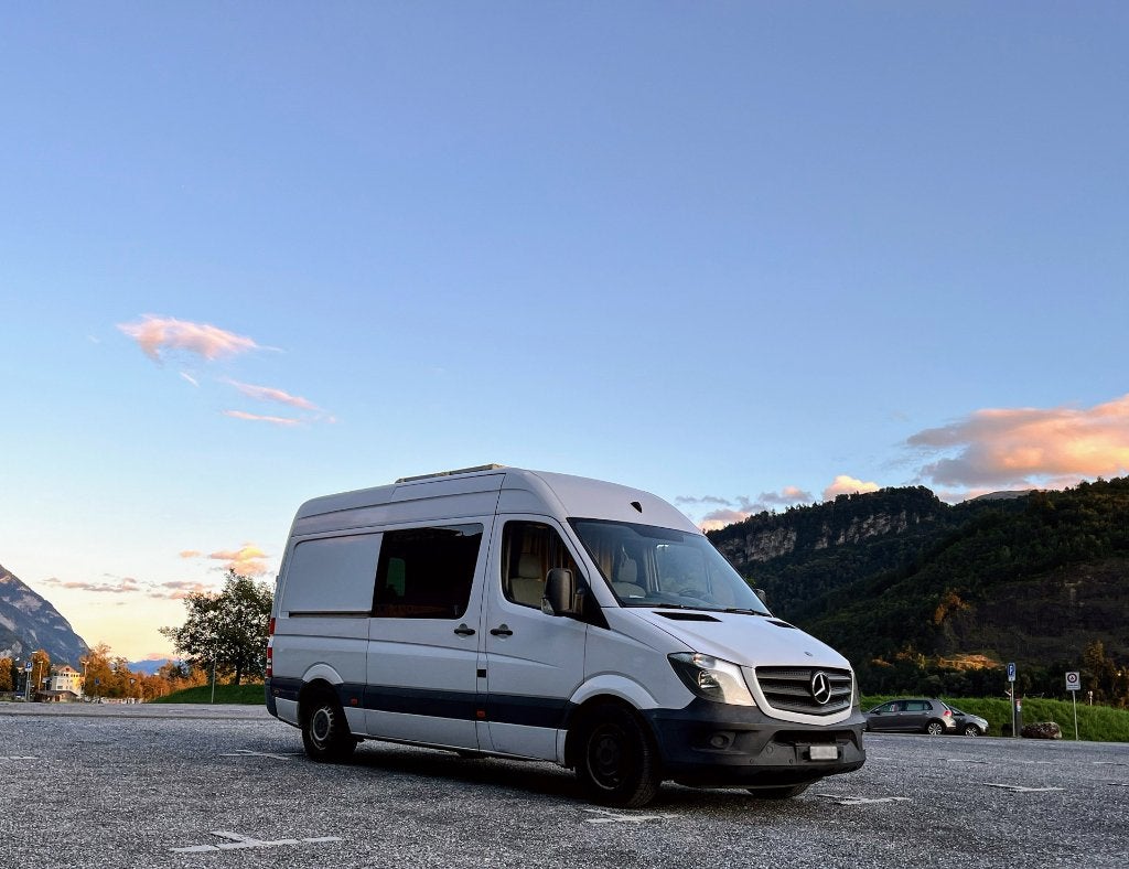 Mercedes-Benz Sprinter Camper | 2015 - L2H2 | 238.000 km, Kluisje, Tot en met 2, Mercedes-Benz, Particulier
