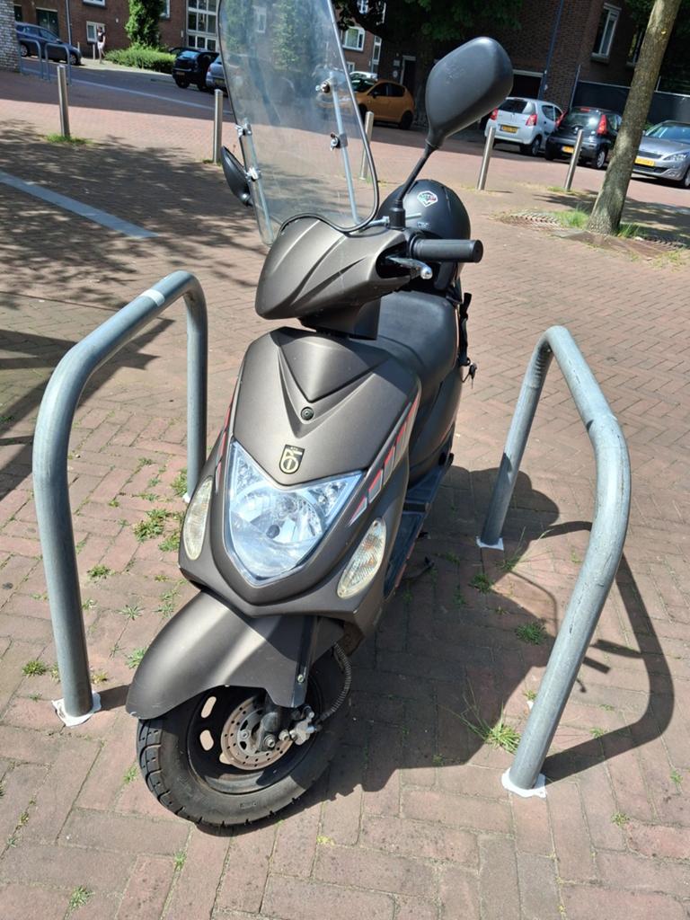 Te koop mooi scootes merk znen, Ophalen of Verzenden, Benzine, Overige modellen