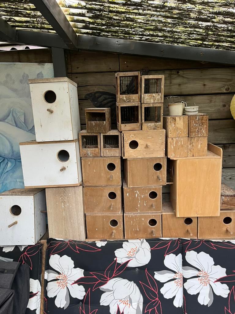 Broedblokken en nestkastjes, Ophalen, Zo goed als nieuw, Hout, Broedkooi of Kweekkooi