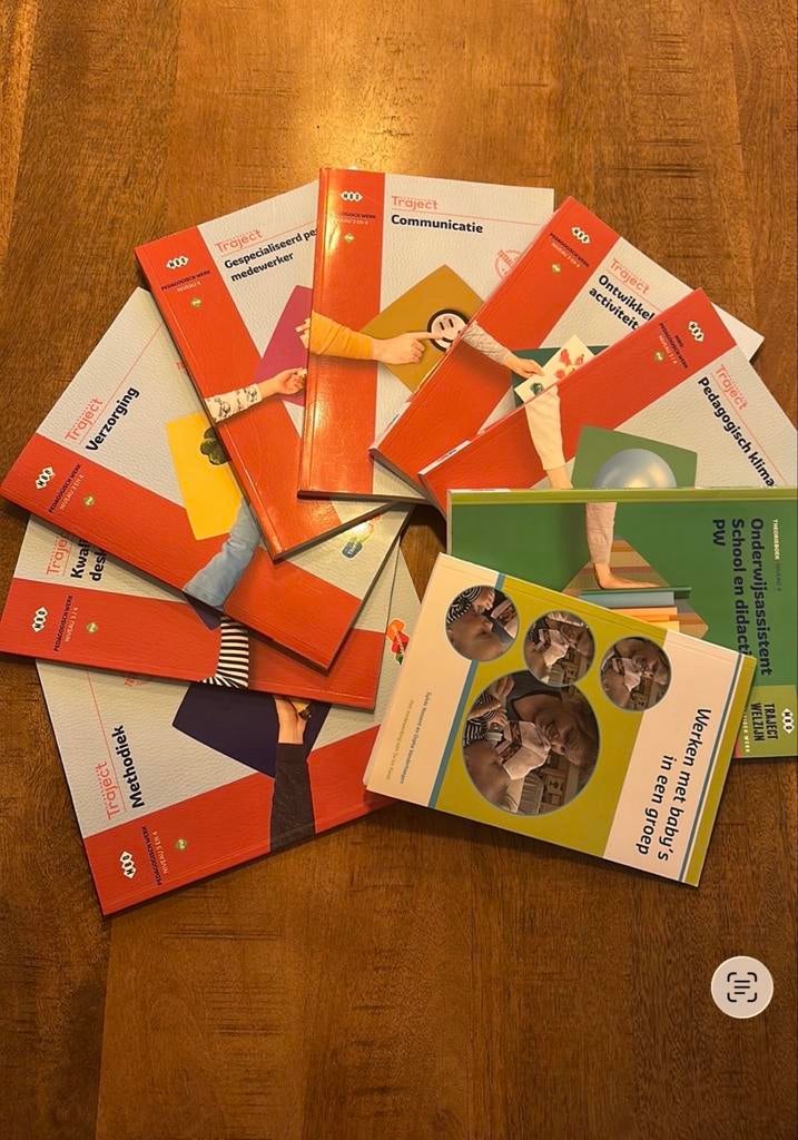 Boeken pedagogisch professional en onderwijsassistent, Boeken, Ophalen of Verzenden, Gamma, Gelezen, MBO