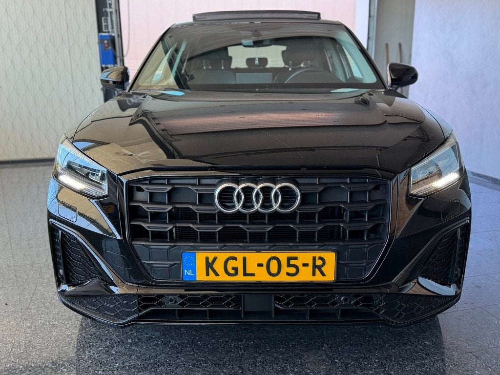 Audi Q2 35 TFSI S Edition S-Line 2021 Pano / Leer / Automaat, 4 cilinders, 150 pk, Zwart, Leder