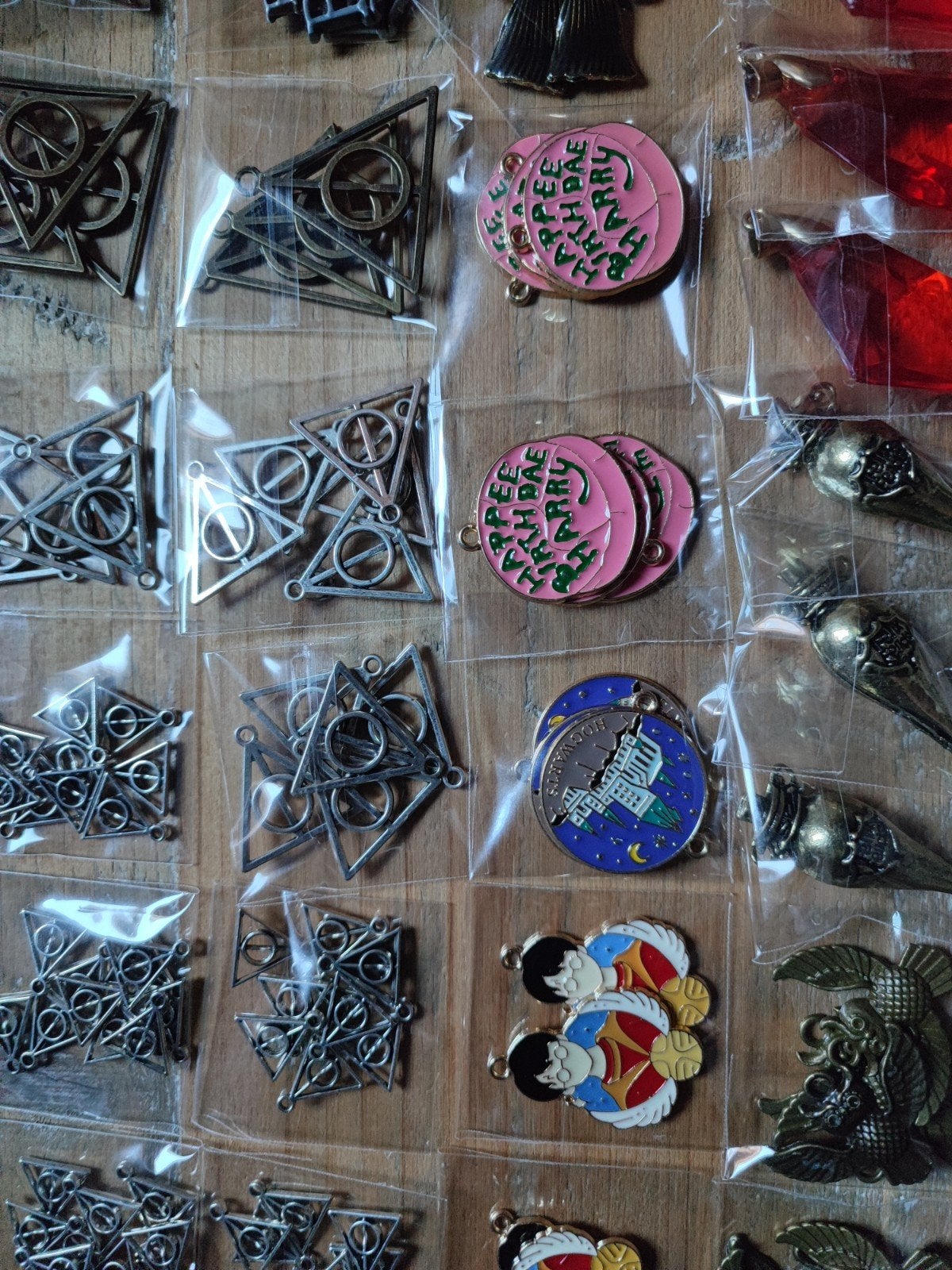 Nieuwe Harry Potter bedels en hangers - Diverse designs, Verzamelen, Ophalen of Verzenden, Nieuw, Overige typen