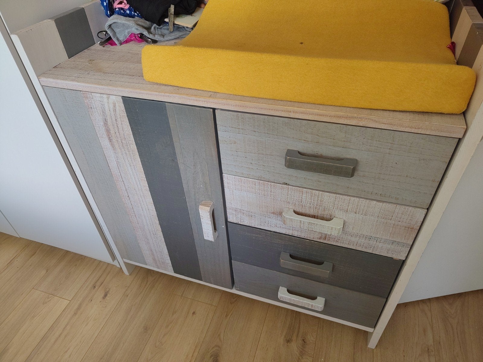 Commode met lades en kastje - Gebruikt, Ophalen, Gebruikt, Commode, Opstaande rand