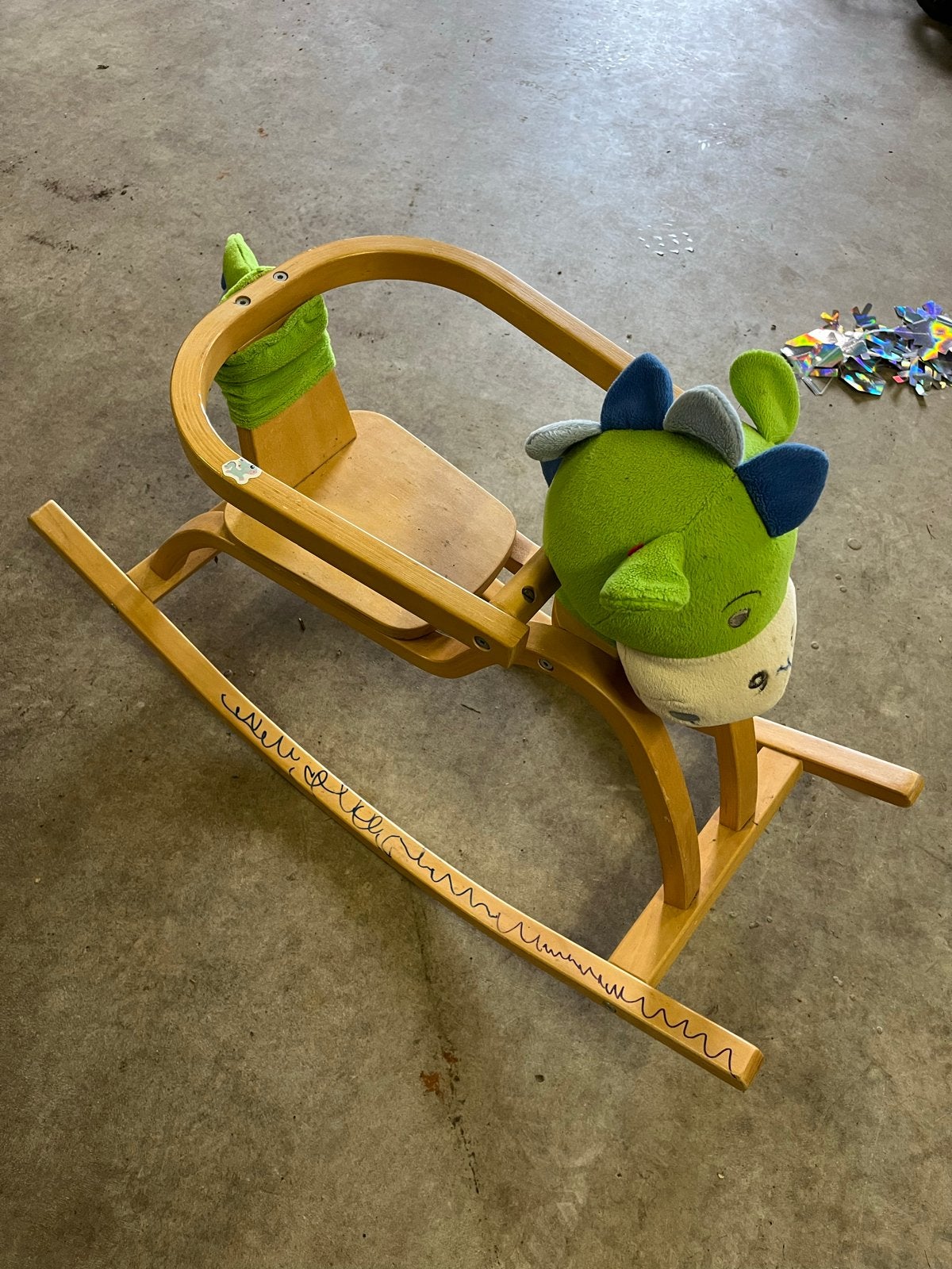 Houten schommelpaard / hobbelpaard met dinosaurus, Ophalen, Gebruikt, Jongen of Meisje