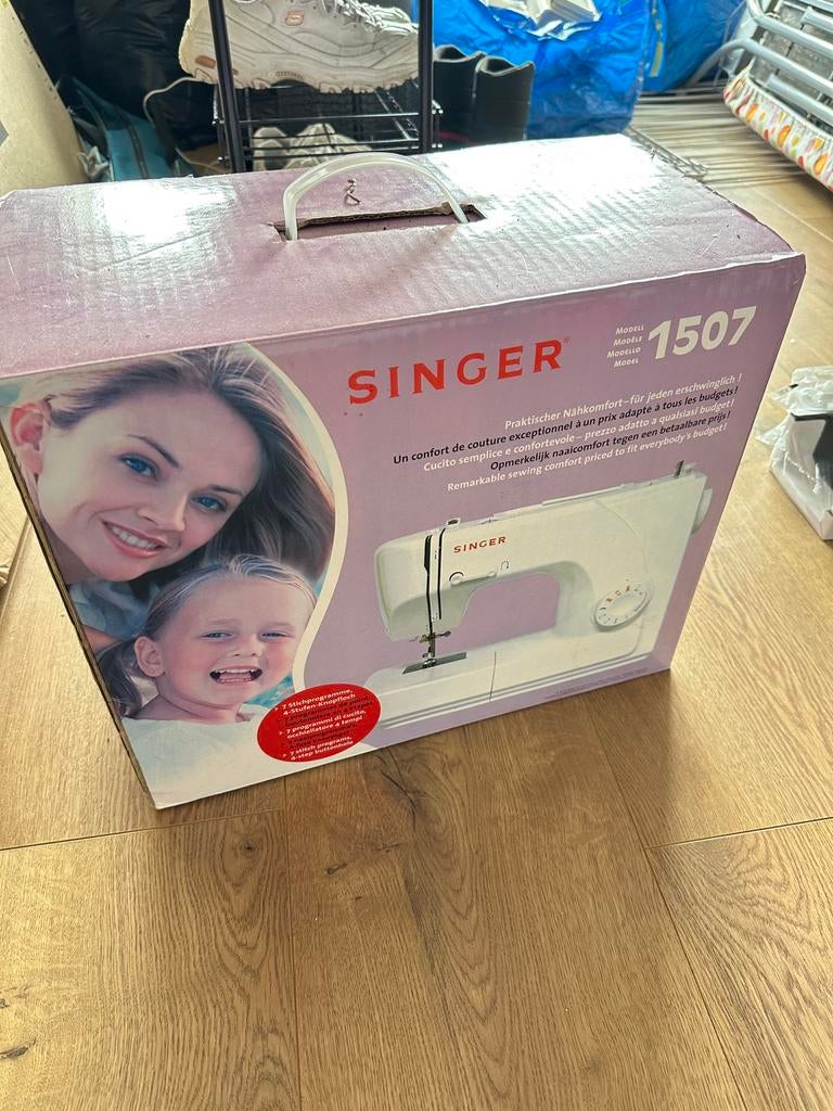Naaimachine Singer 1507, Hobby en Vrije tijd, Naaimachines en Toebehoren, Ophalen, Zo goed als nieuw, Naaimachine, Singer