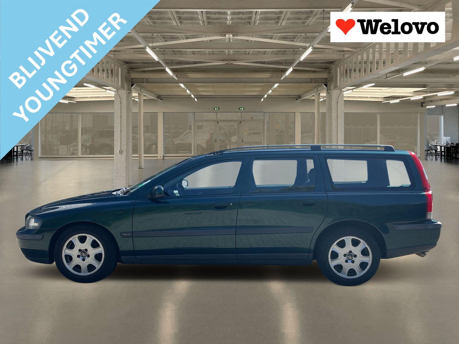 Volvo V70 2.4 Comfort Line Automaat nieuwe APK Rijklaar Blij, Auto's, Volvo, Stof, 129 €/maand, Electronic Stability Program (ESP)