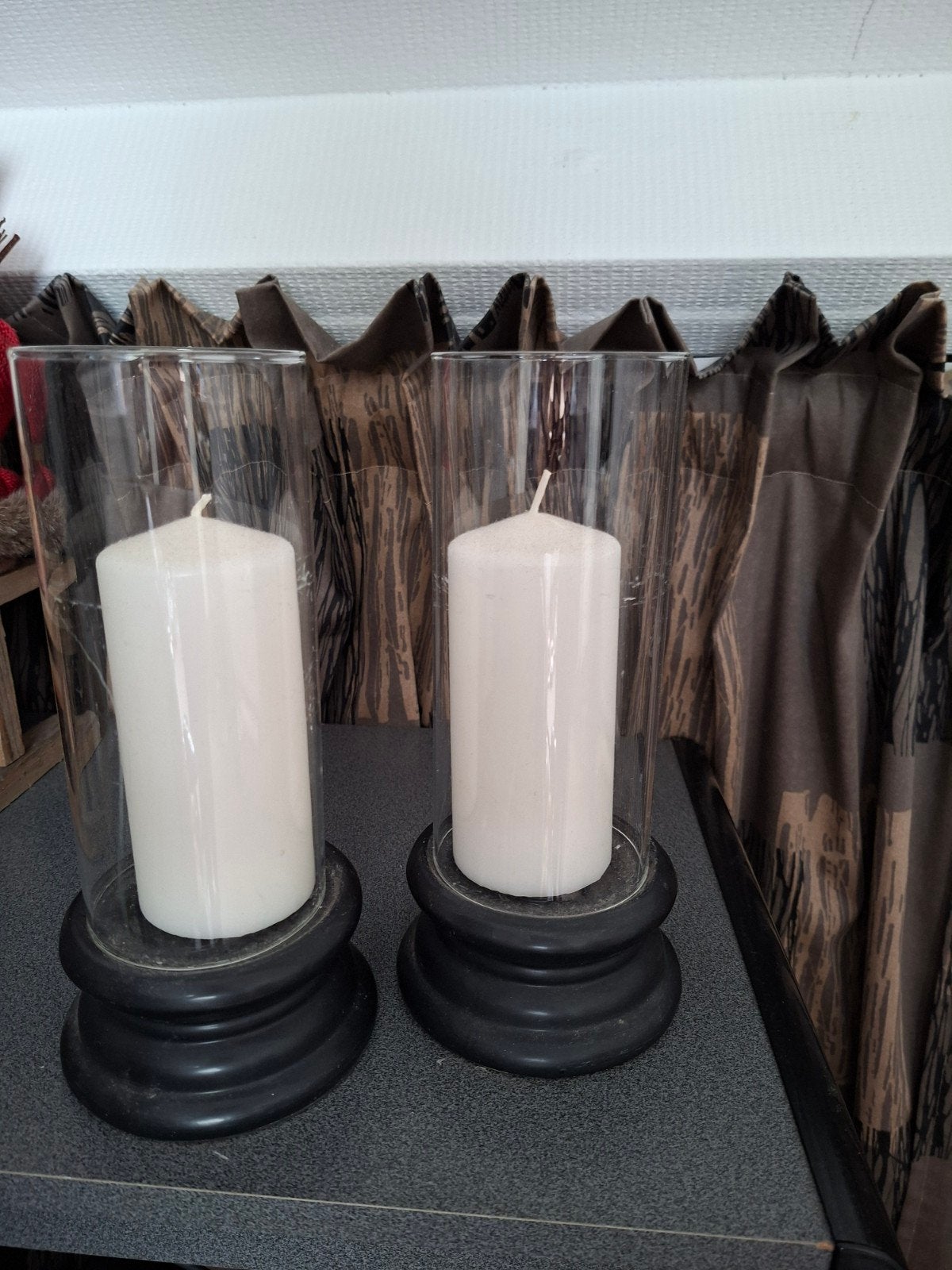 Set van 2 glazen windlichten met bruine voet, Ophalen, Windlicht, Gebruikt, Zwart