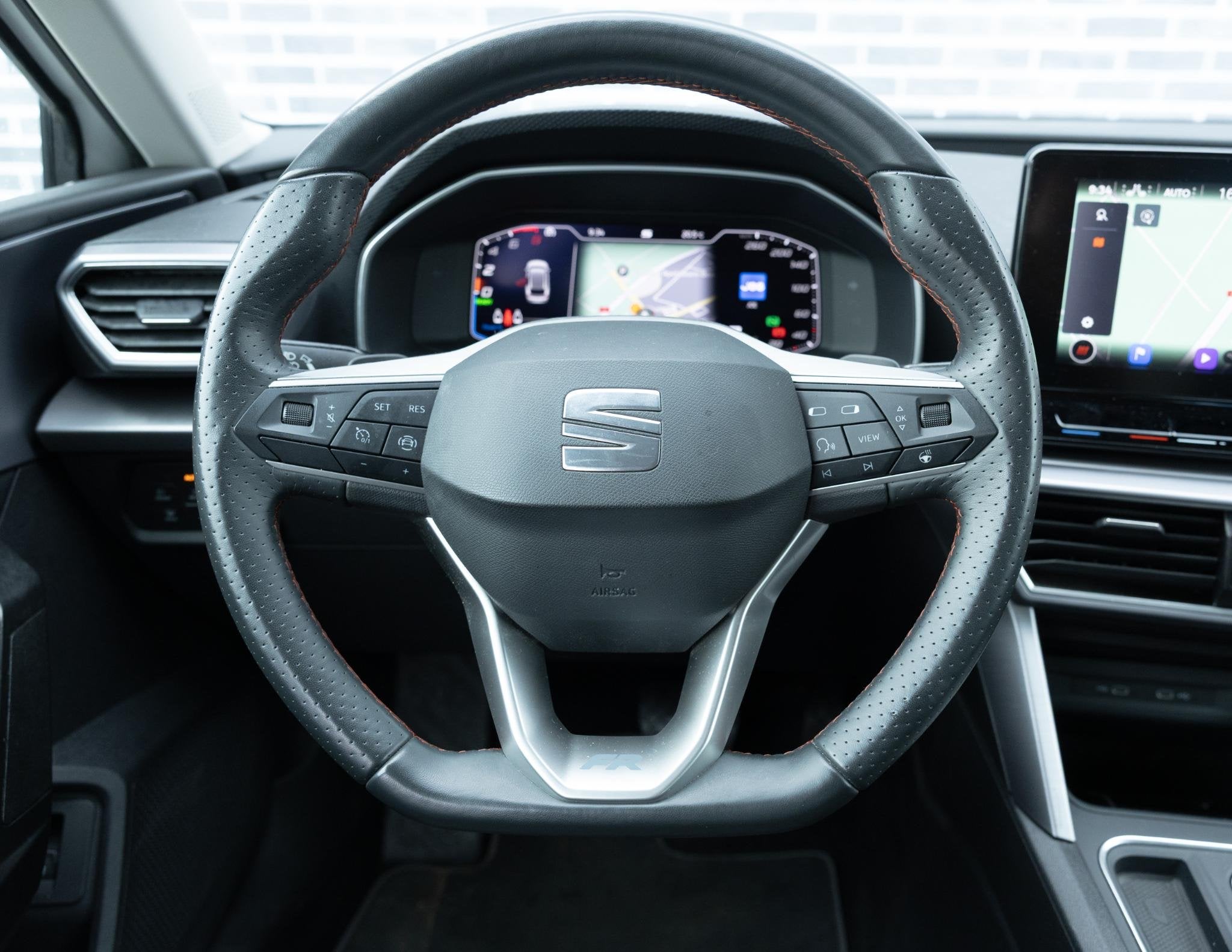 SEAT Leon Sportstourer 1.4 TSI eHybrid PHEV FR | Trekhaak |, Auto's, Stof, Gebruikt, 4 cilinders, Leon