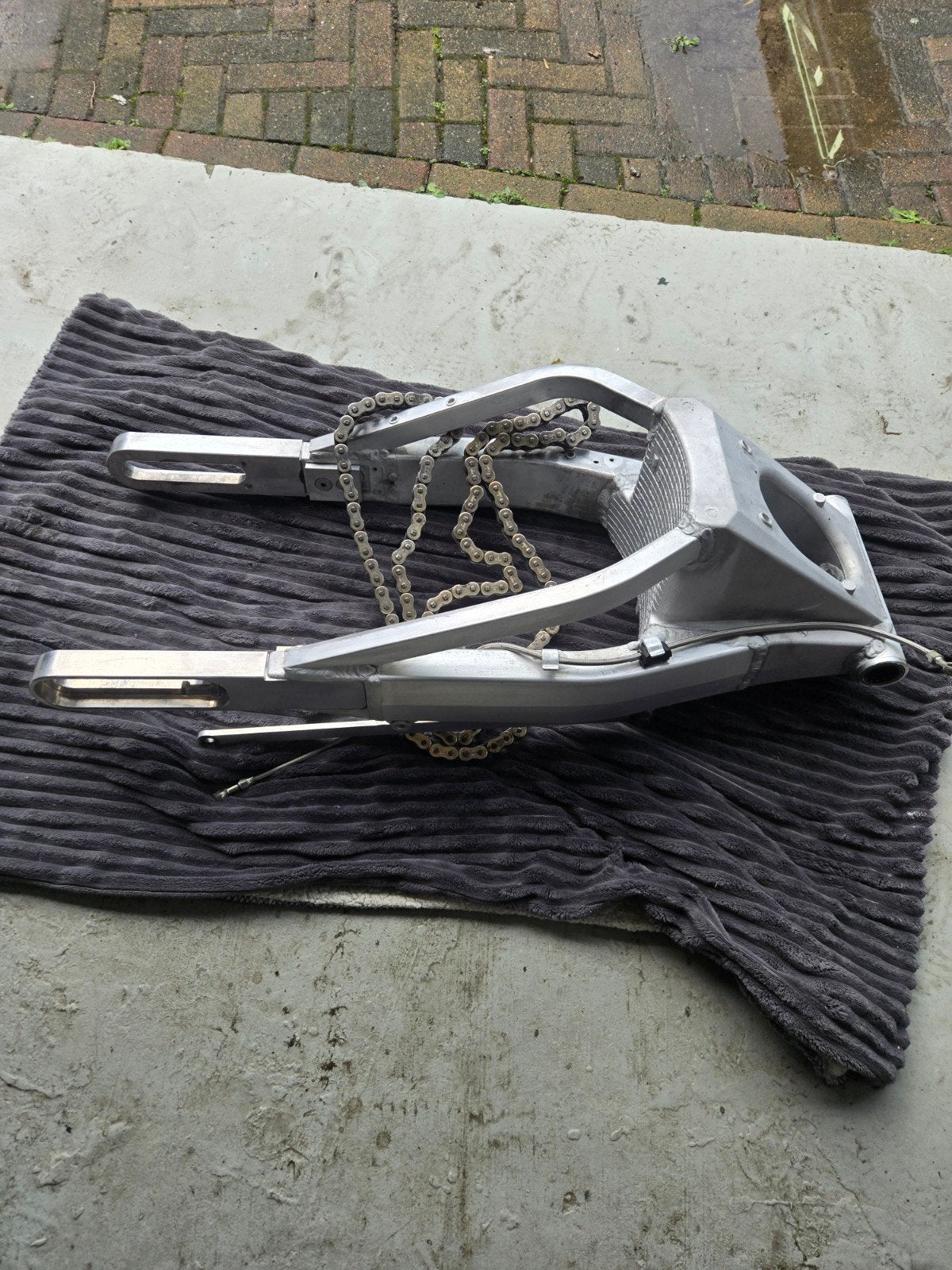 Suzuki Hayabusa Gen 1 achterbrug 30 cm verlengd – compleet, Ophalen of Verzenden, Gebruikt