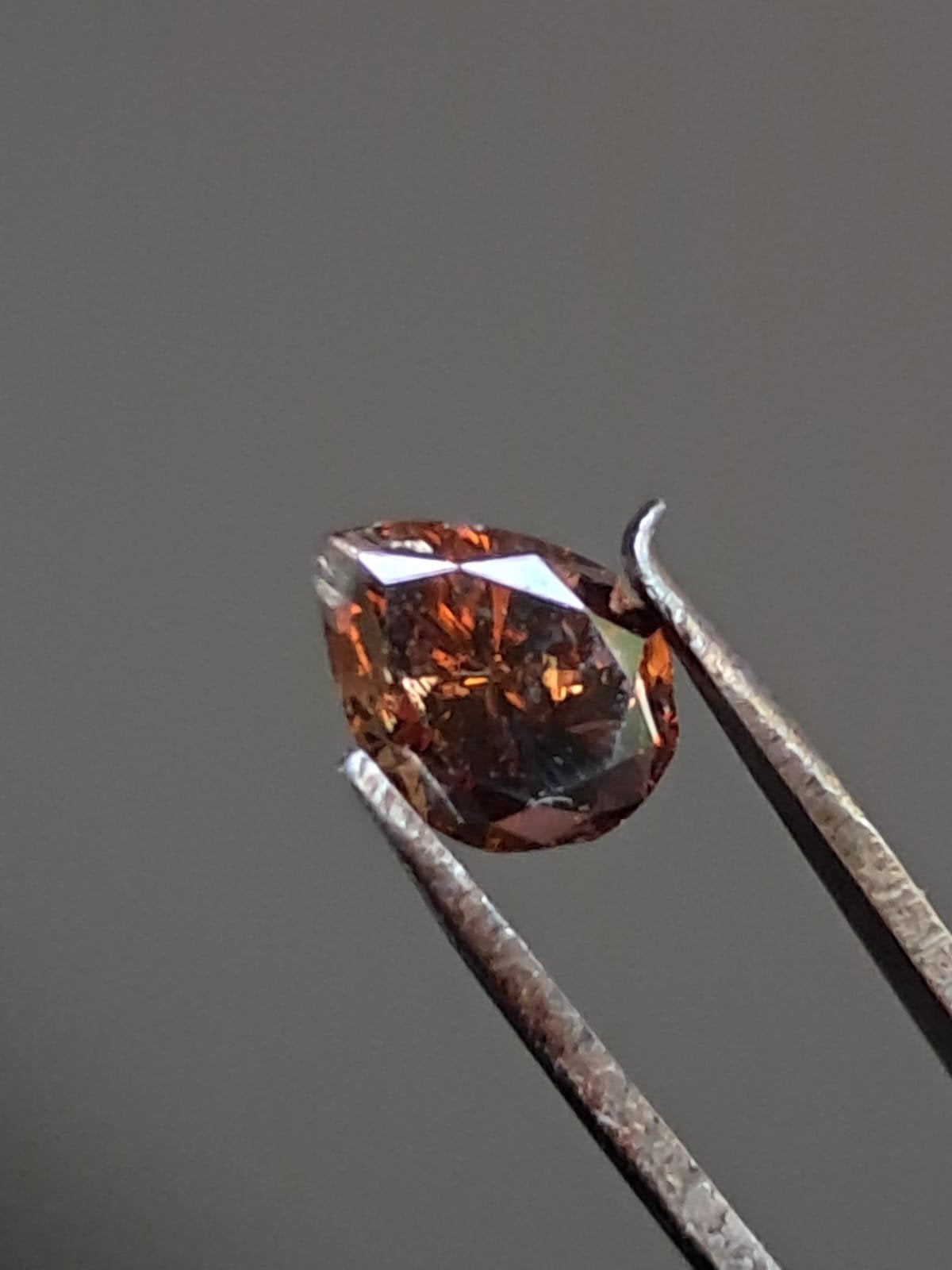 fancy cognac rood bruine diamant 1.04crt Si2 briljant, Ophalen of Verzenden, Nieuw