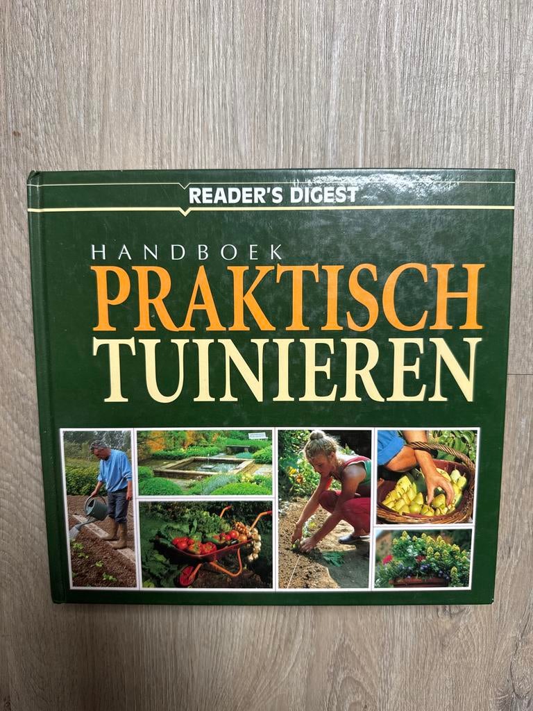 Handboek Praktisch Tuinieren - Reader's Digest, Ophalen of Verzenden, Gelezen, Tuinieren en Tuinplanten