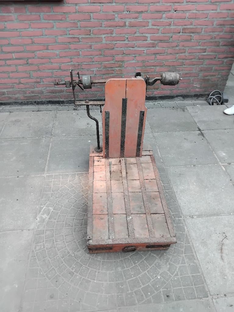 Te koop antieke aardappelweegschaal, Ophalen