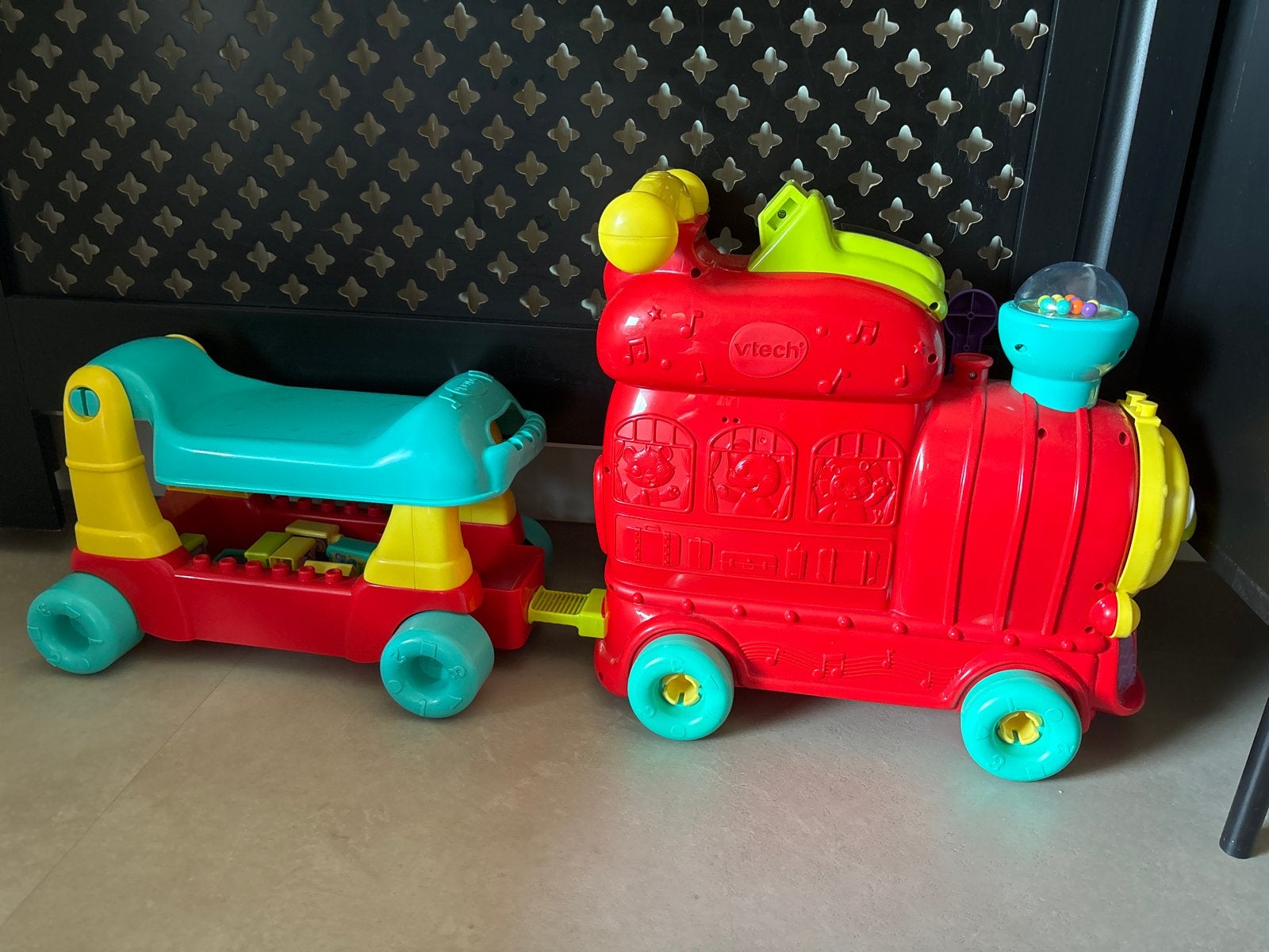 V-tech Speellocomotief - Goede staat, Kinderen en Baby's, Ophalen, Gebruikt, 6 maanden tot 2 jaar