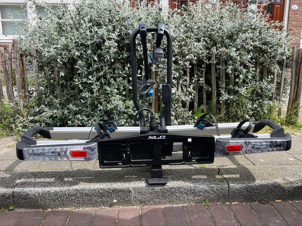 XLC Azura Xtra LED fietsendrager, inklapbaar en kantelbaar, Gebruikt, Brede banden, Ophalen of Verzenden, 2 fietsen