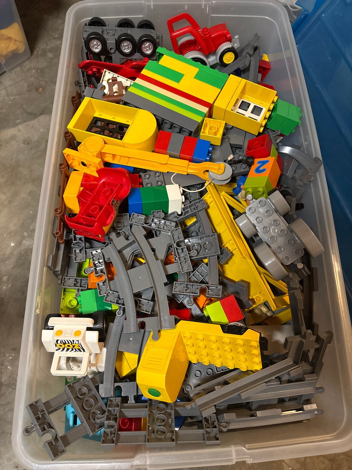 Grote kist Duplo met trein en rails, Ophalen, Gebruikt, Duplo, Inclusief accessoires